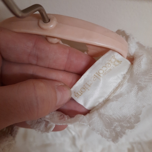 Beautiful Vintage 100% Linen & Lace Dress - Picture 5 of 6